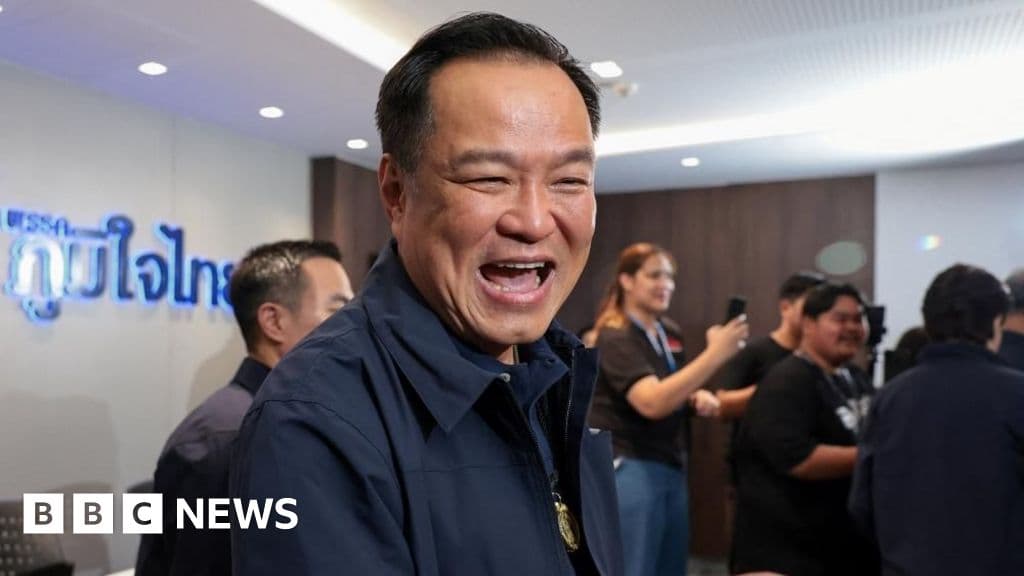 A hyper-realistic editorial illustration depicting a broken crystal ball on a sterile office desk. Inside the shattered glass, faint images of bar graphs and pie charts are distorting and dissolving. In the blurred background, a group of indistinguishable older men in grey suits are toasting with tea cups, their faces obscured by shadows. The lighting is cold and clinical, emphasizing the sharp edges of the broken glass. High contrast, moody atmosphere, social commentary style.