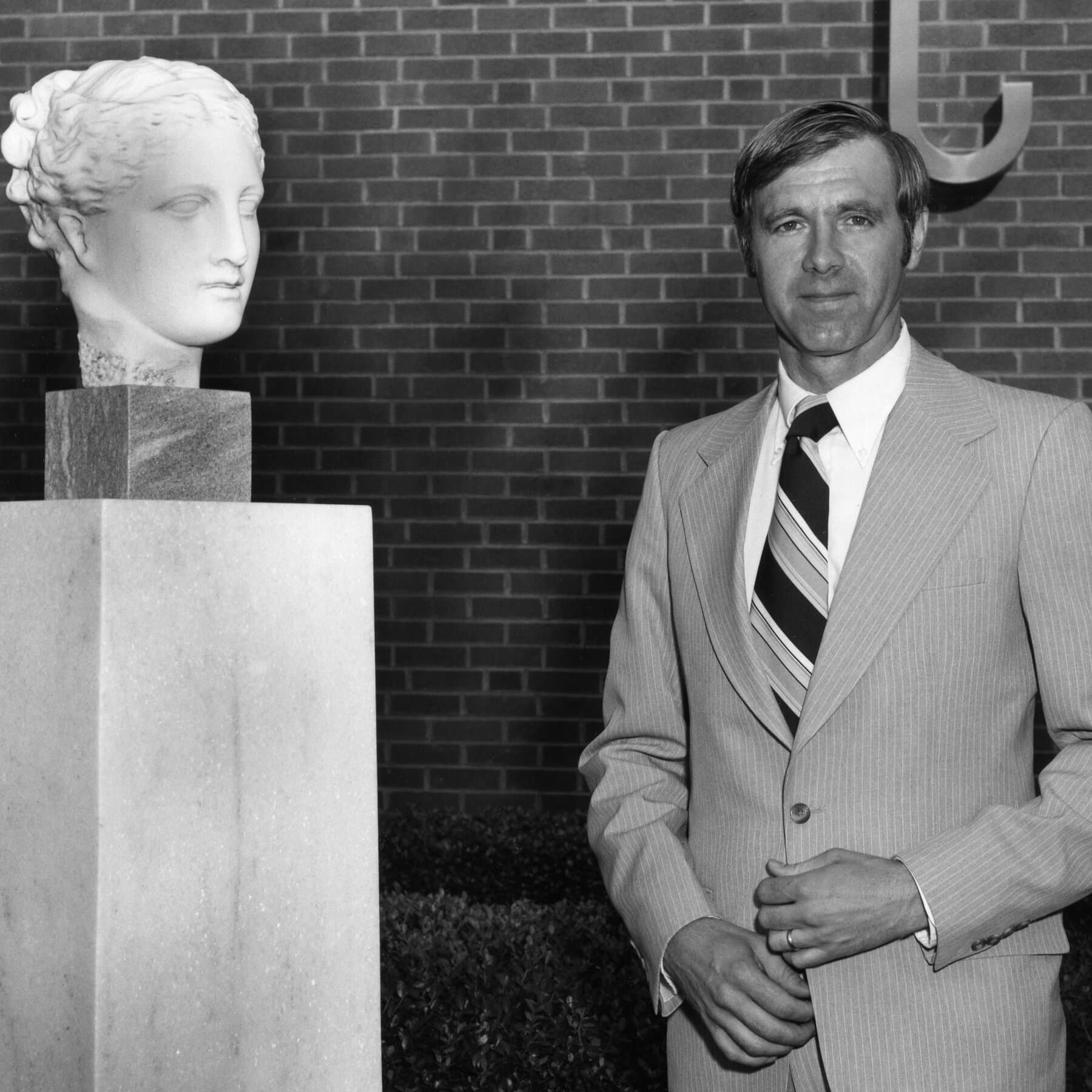 Interpreted news illustration