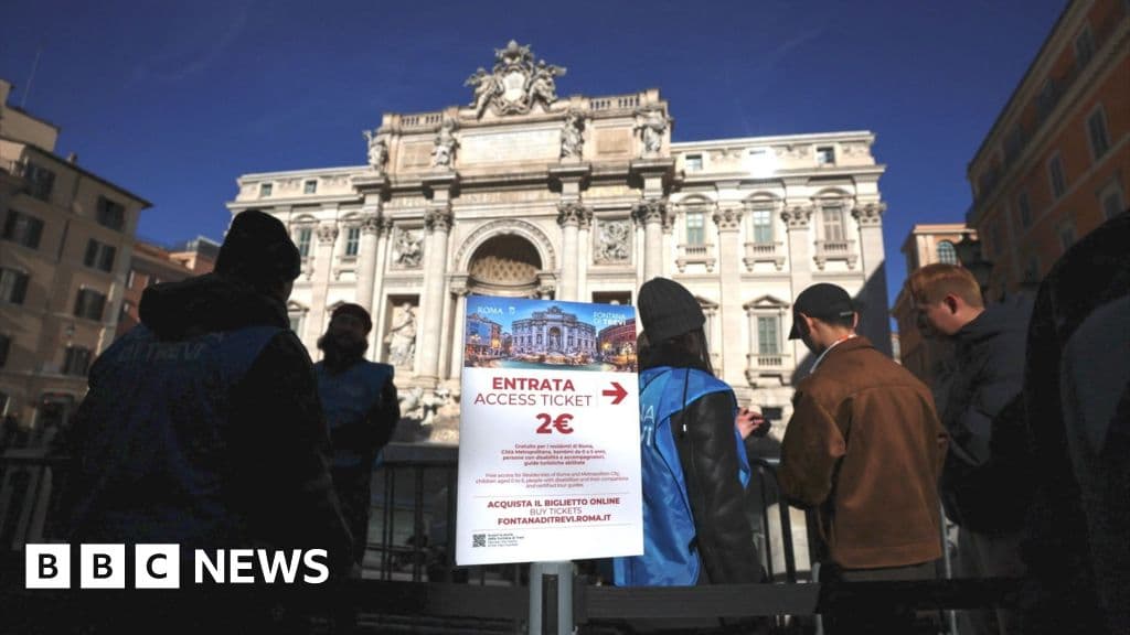 A satirical, high-contrast illustration of the Trevi Fountain where the water has been replaced by piles of gold coins. In the foreground, a robotic turnstile blocks the view. A sad, generic tourist is handing cash to a greedy, grinning government official wearing a toga and a modern suit tie. The atmosphere is gloomy and cynical.