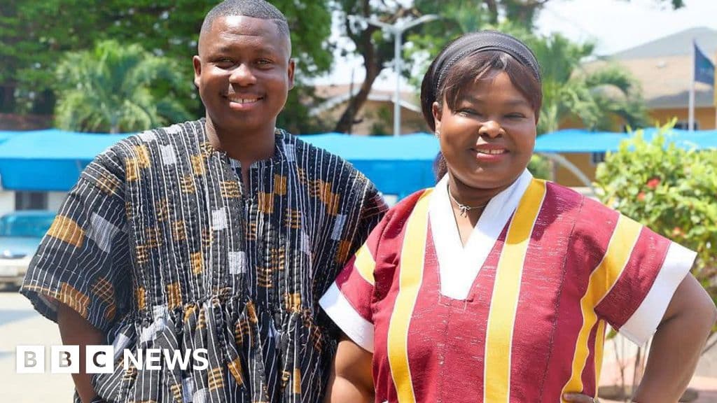 A satirical illustration showing a chaotic scene of people in traditional Ghanaian smocks aggressively taking selfies with smartphones, while a group of shadowy figures in the background points and laughs, symbolizing internet trolls. The atmosphere should be frantic and slightly absurd.