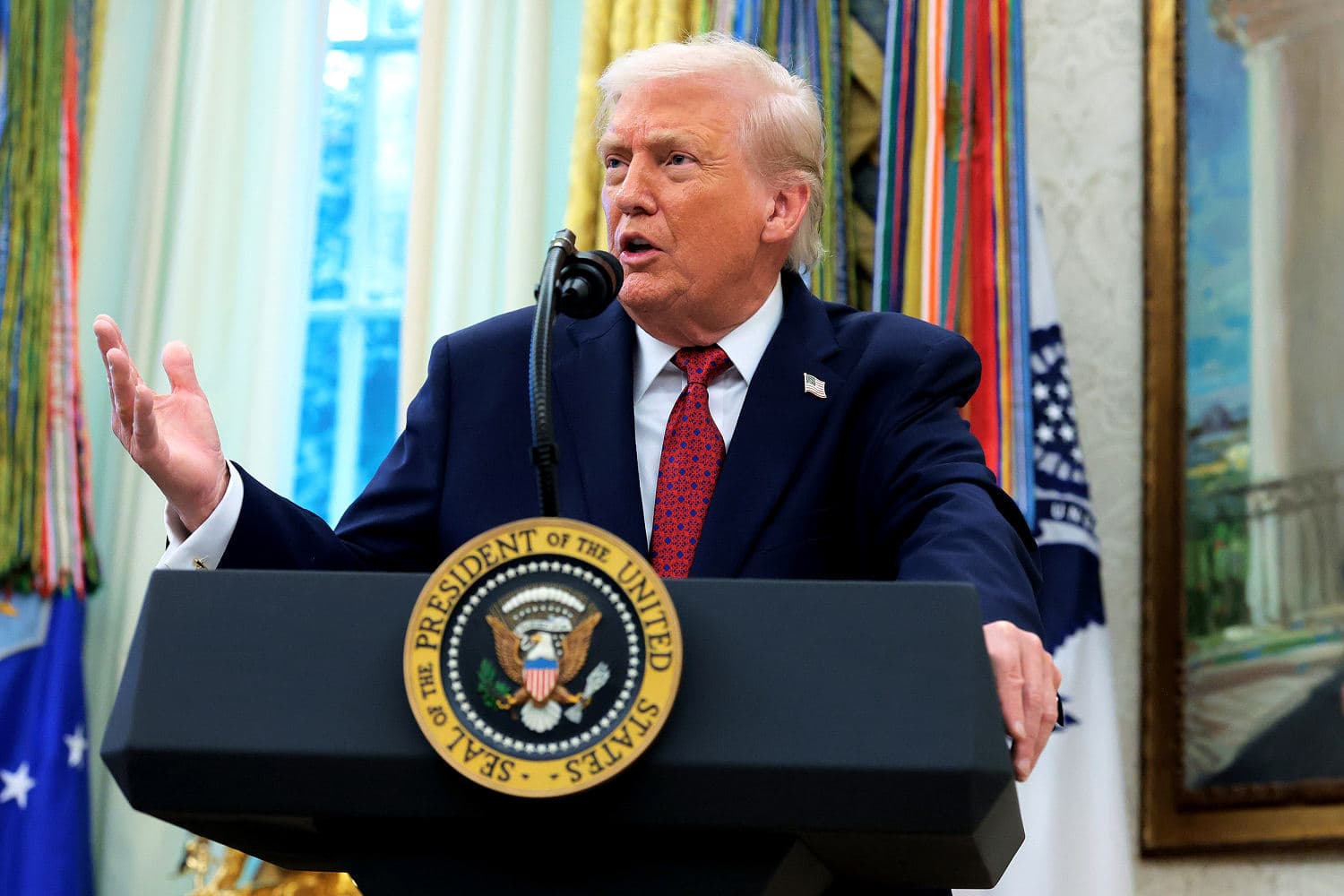 A cynical oil painting of a gilded, crumbling throne sitting in a desolate, dusty wasteland, with a neon sign that says '99% OFF' flickering in the background, satirical and dark atmosphere, high detail, moody lighting.