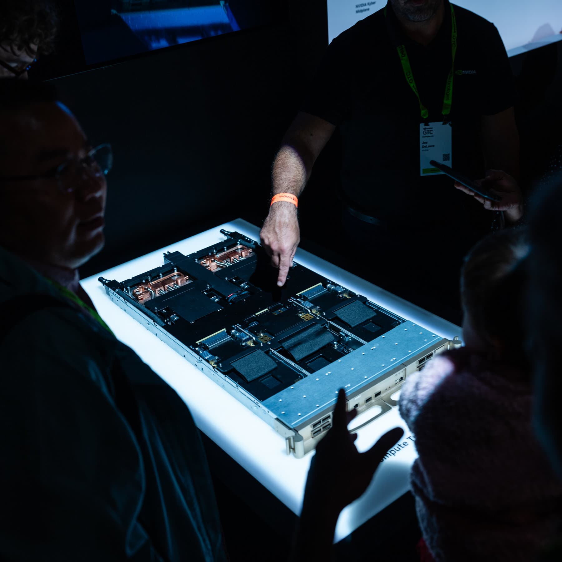 A satirical, high-contrast editorial illustration depicting a crumbling stone pedestal labeled 'Global Economy'. On top of the pedestal sits a primitive, glowing robot made of tangled wires and server racks, wearing a business suit and a dunce cap. The robot is juggling balls labeled '3.3%' while standing on the backs of exhausted, faceless workers. In the background, a chart line flatlines across a gray, smog-filled sky. The style should be gritty, cynical, and reminiscent of political cartoons from the 19th century mixed with cyberpunk decay.