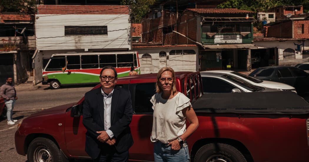 A highly contrasty, noir-style illustration of a chess board where the pieces are human figures trapped in small cages. A large, shadowy hand in a military sleeve is reaching down to pick up one specific piece. The background is a crumbling concrete wall typical of brutalist architecture, symbolizing a decaying regime. The lighting is harsh and dramatic, casting long shadows.