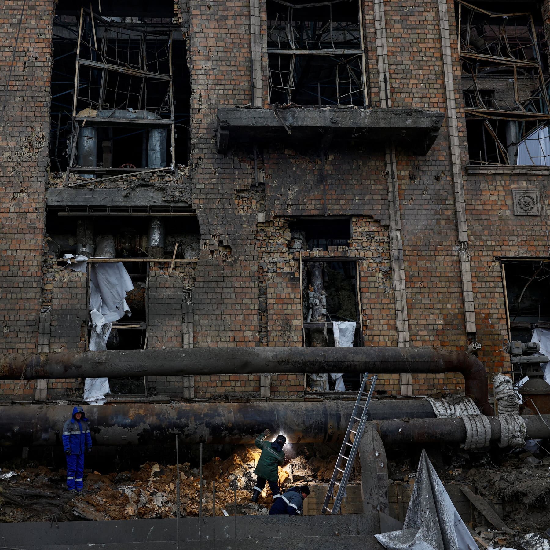 A hyper-realistic, cynical conceptual image of a long, polished diplomatic table in a grand, empty hall. On the table, instead of documents, there is a single, tiny, broken toy soldier and a spilled cup of coffee. The chairs are empty but look expensive. The lighting is dim and moody, emphasizing a sense of abandonment and futility. In the background, a large clock on the wall is melting or lacks hands, symbolizing wasted time. No text.